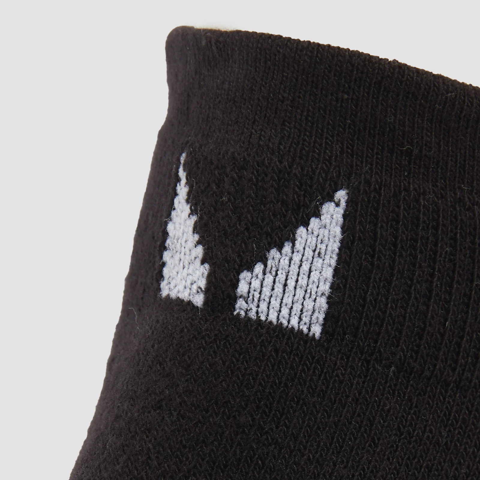 MP Unisex Trainer Socks (3 Pack) - Black - UK 9-11 Image 3