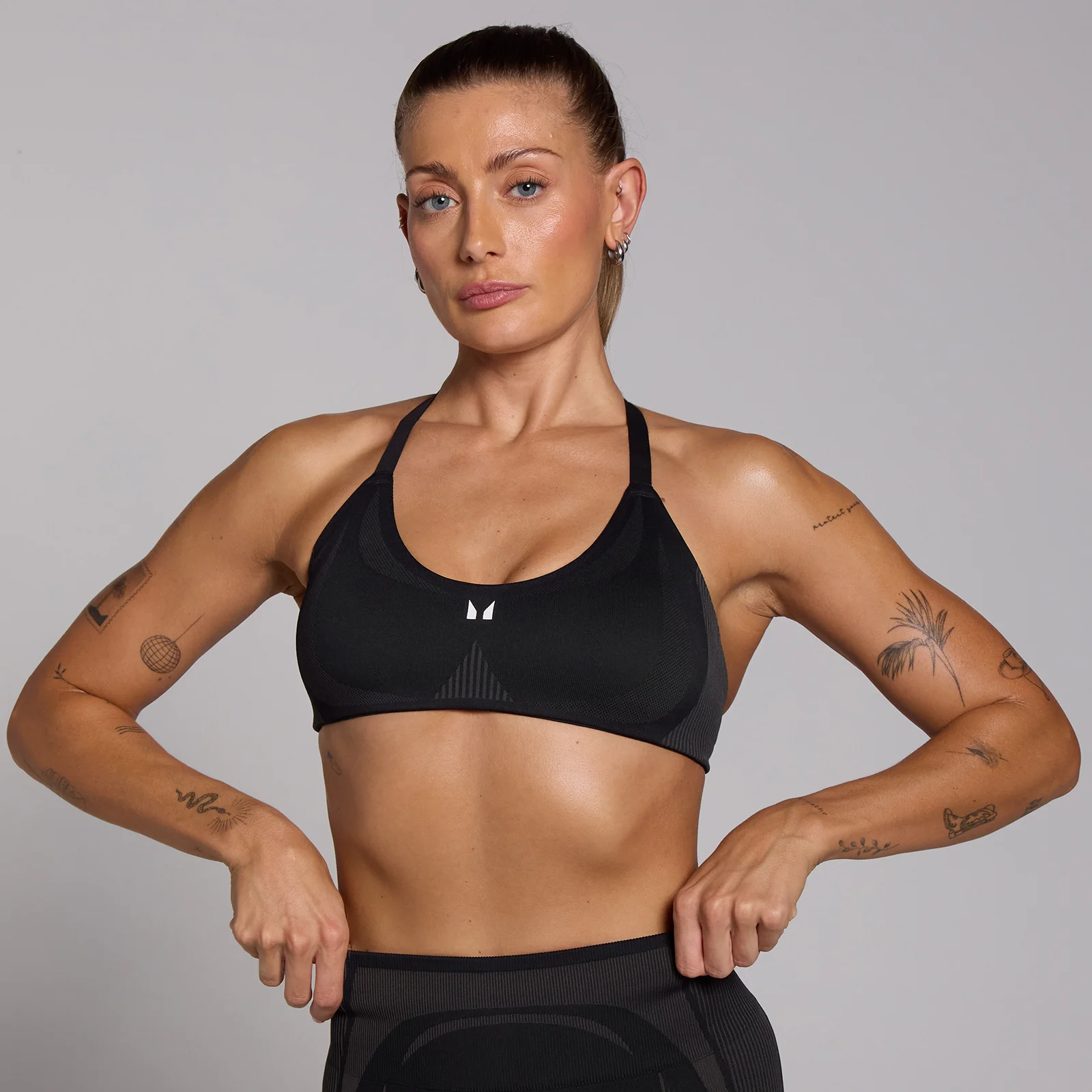 MP Women's Tempo Seamless Hybrid Sports Bra - Black - XS Image 1