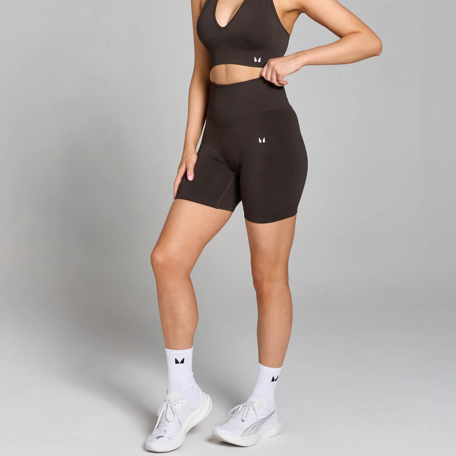 MP Women's Tempo Seamless Scrunch Shorts - Chocolate - S Image 1