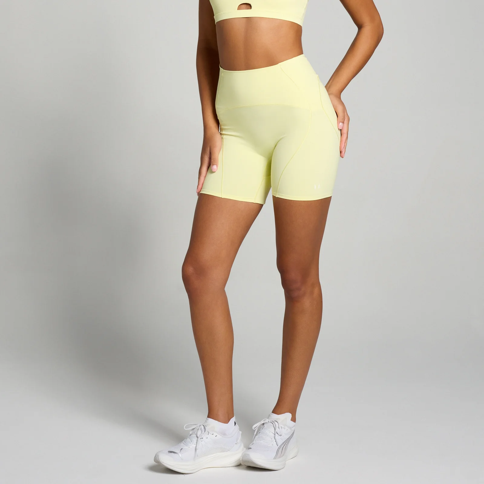 MP Women's Tempo Ultra Curved Seam Shorts - Lemon - L Image 1